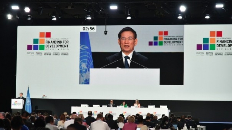 Deputy PM puts forward three proposals to boost financing for development